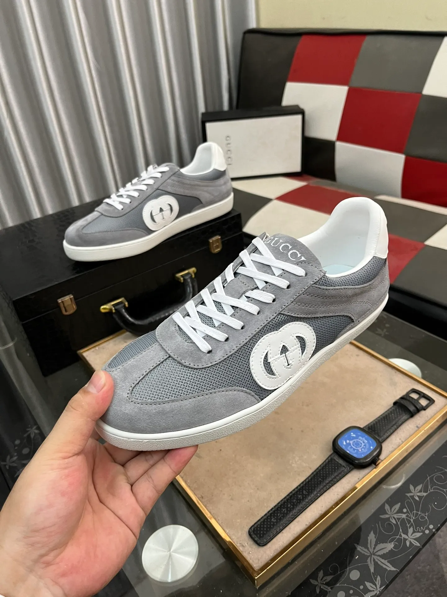 Men's shoes💰380⌚️⌚️[GUCCI] Gucci men's casual shoes are absolutely popular🔥The ultimate matching item for trendy men! The charm of super texture is irresistible, the main recommendation, the flower leather color is bright! The upper is made of high-quality cowhide + brand printed fabric, sheepskin feet, wear-resistant rubber sole, noble and elegant! Extremely comfortable🎁🎁You can be as handsome as you want💪 38-447️⃣colors available